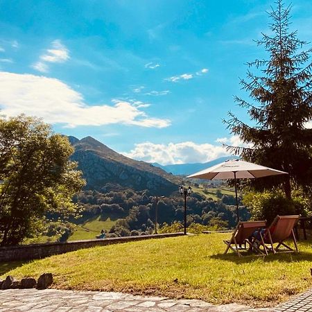 Apartamentos Rurales "Les Escueles De Collia" Bagian luar foto