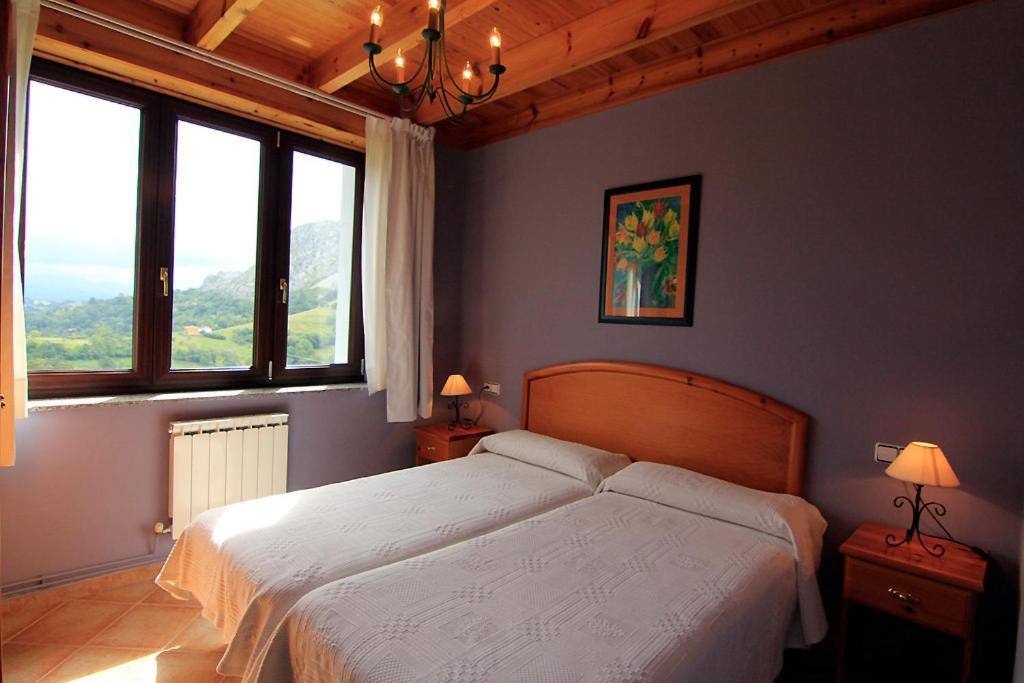 Apartamentos Rurales "Les Escueles De Collia" Ruang foto