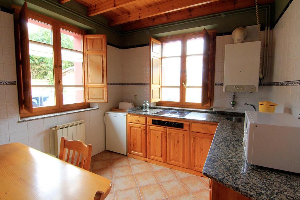 Apartamentos Rurales "Les Escueles De Collia" Ruang foto